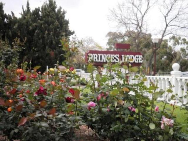 Princes Lodge Motel Adelaide Eksteriør billede